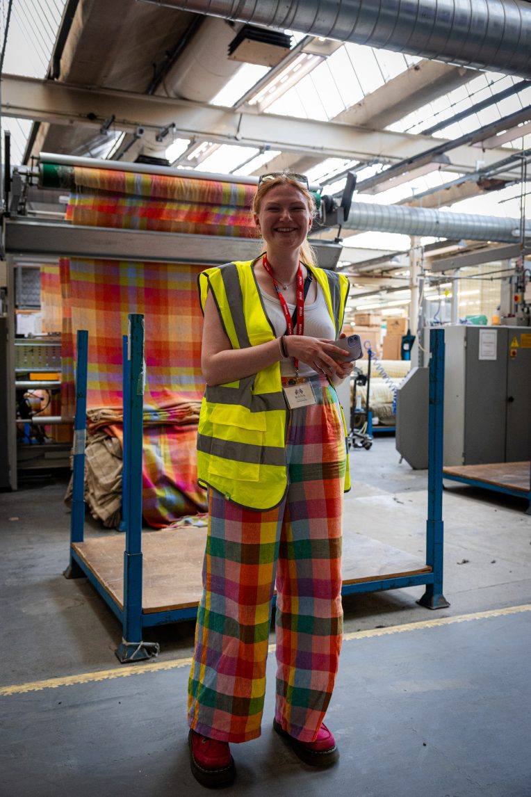 Women in Tailoring : Moons 45