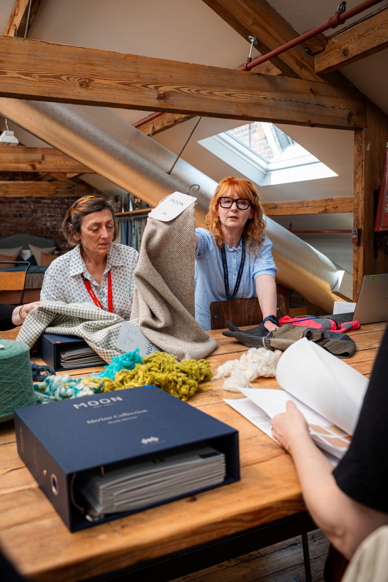 Women in Tailoring : Moons 4